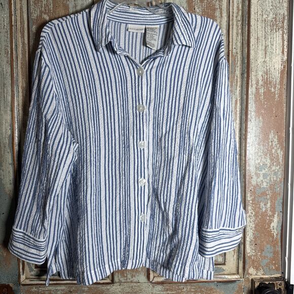 Women’s White Stag Blue And White Striped XL Button Down Top Crinkle Material - Picture 1 of 8